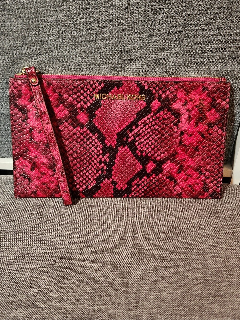 Michael Kors Jet Set Wristlet